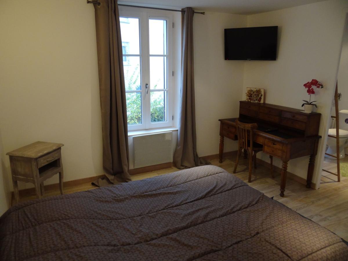 Hotel A la belle dame Nogent-sur-Seine Esterno foto